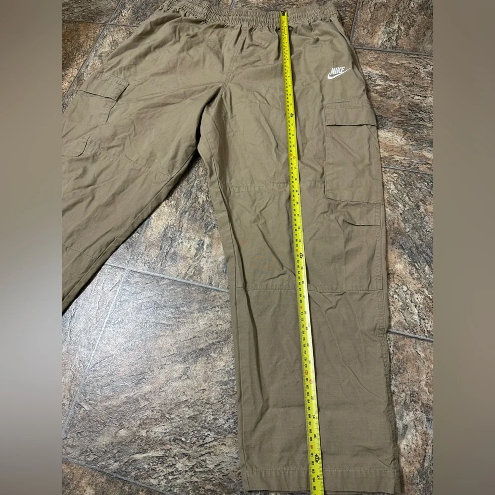 Nike Club Woven Cargo Parachute Pants- XL- 100% Cotton